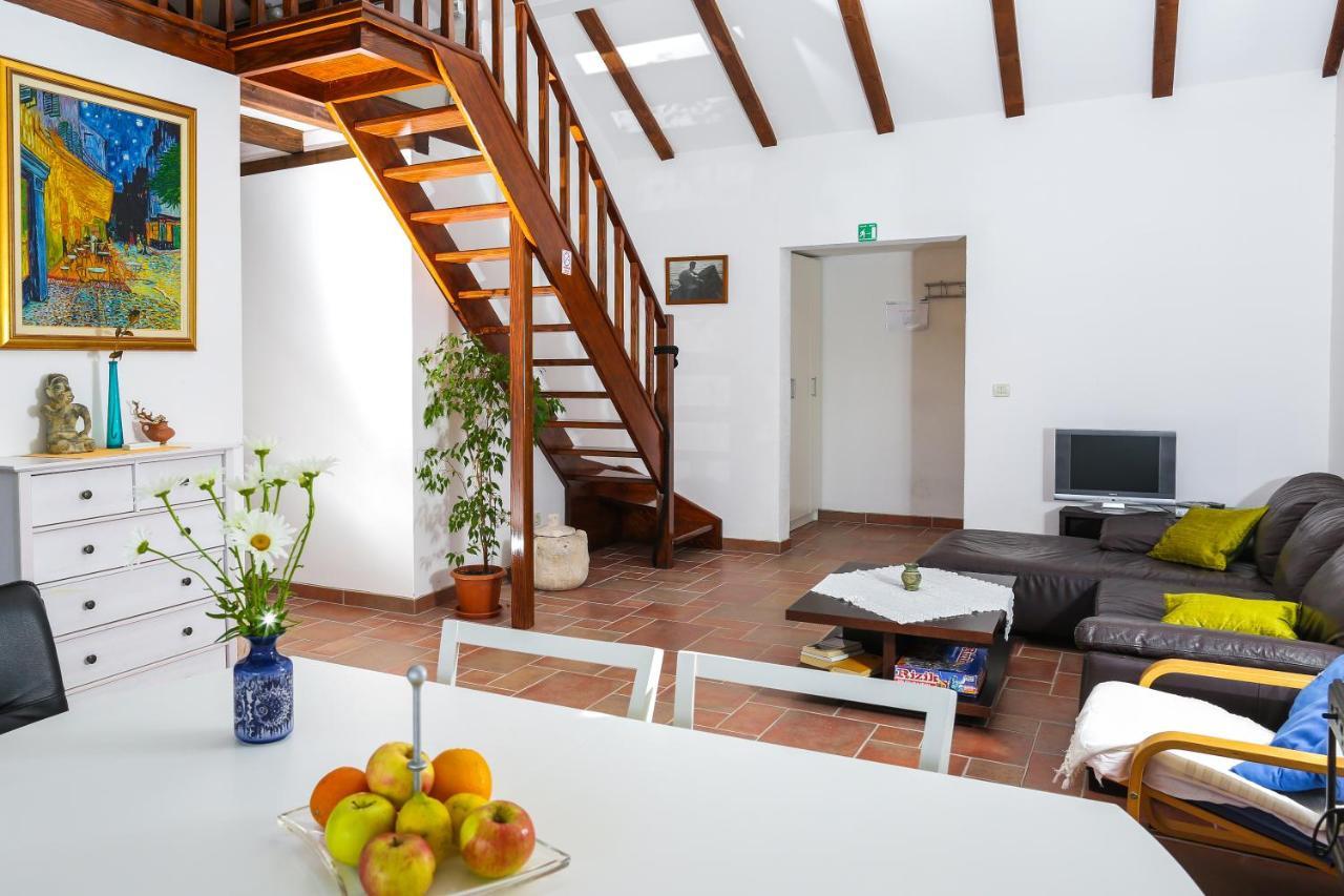 Spacious Apartment Lucia Prožura Exteriér fotografie